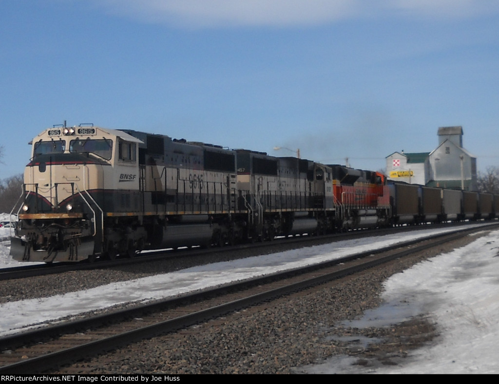 BNSF 9615 East